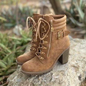 GUESS Honey Vegan Leather Boots⭐️So Cute